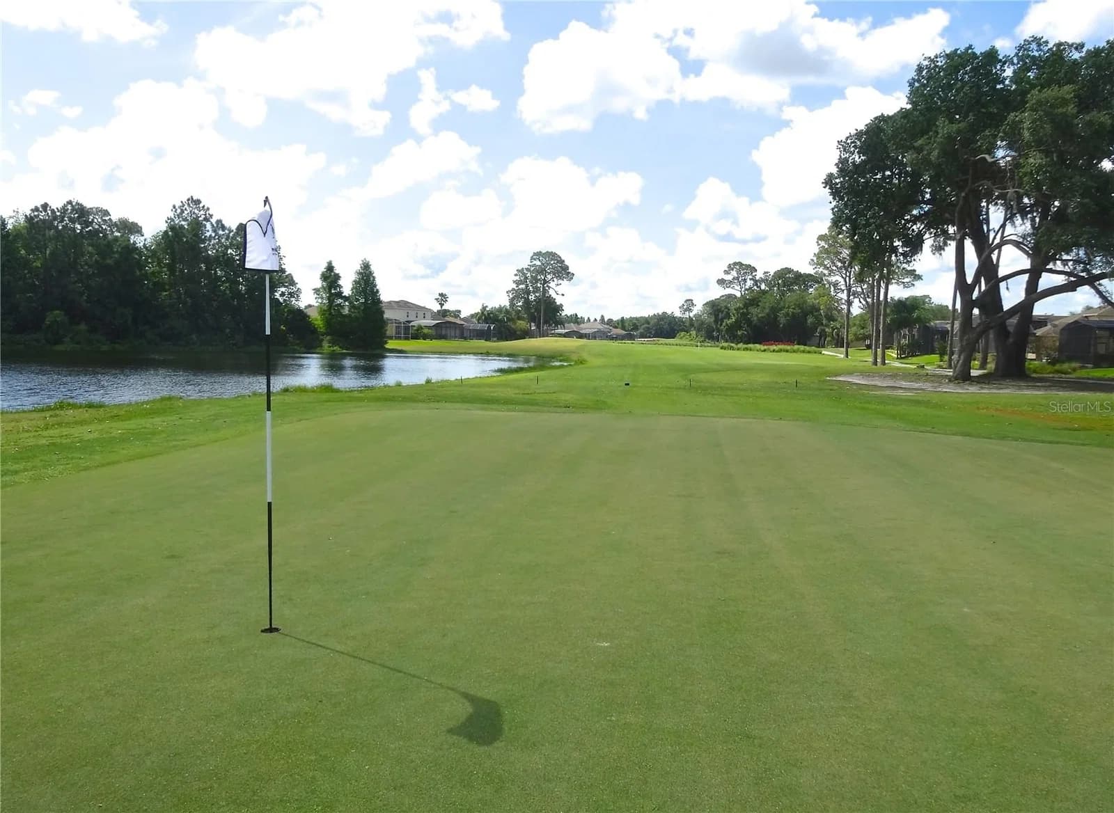 200 EAGLE RIDGE 3