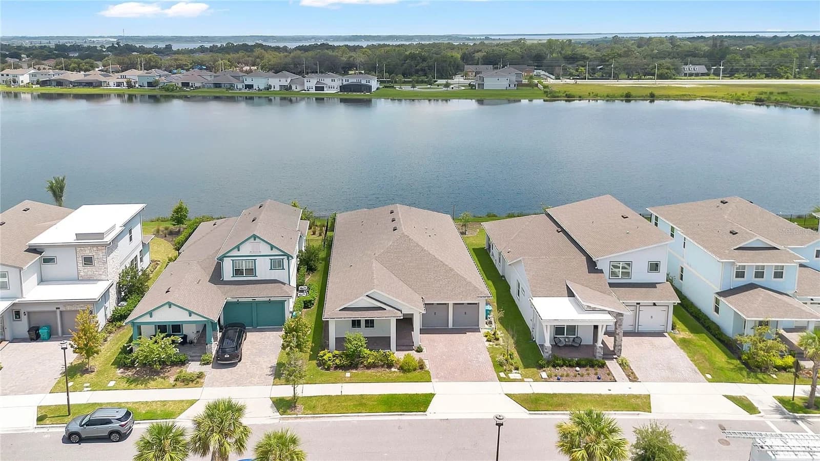 13589 MCMILLAN, Orlando, FL 32827 3