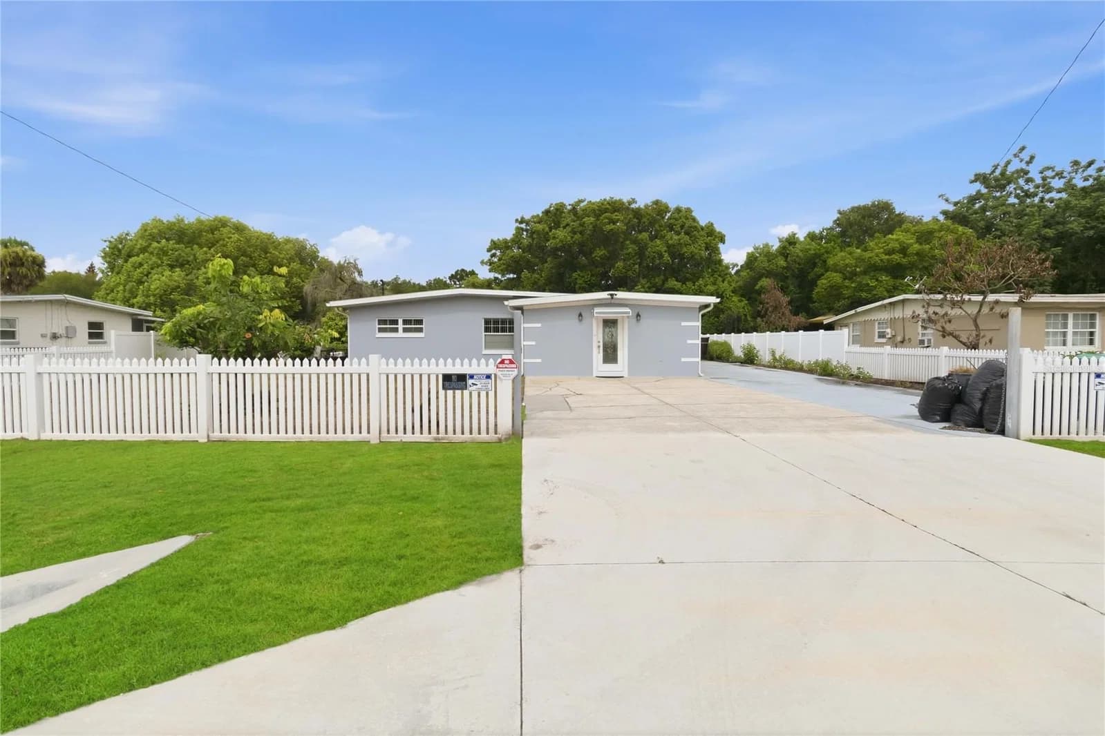 8304 DOT, Orlando, FL 32809 2