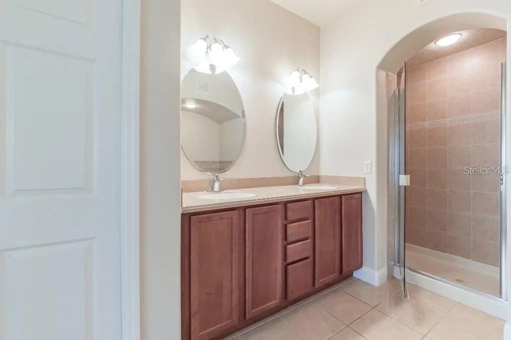 1733 PROSPECT 4