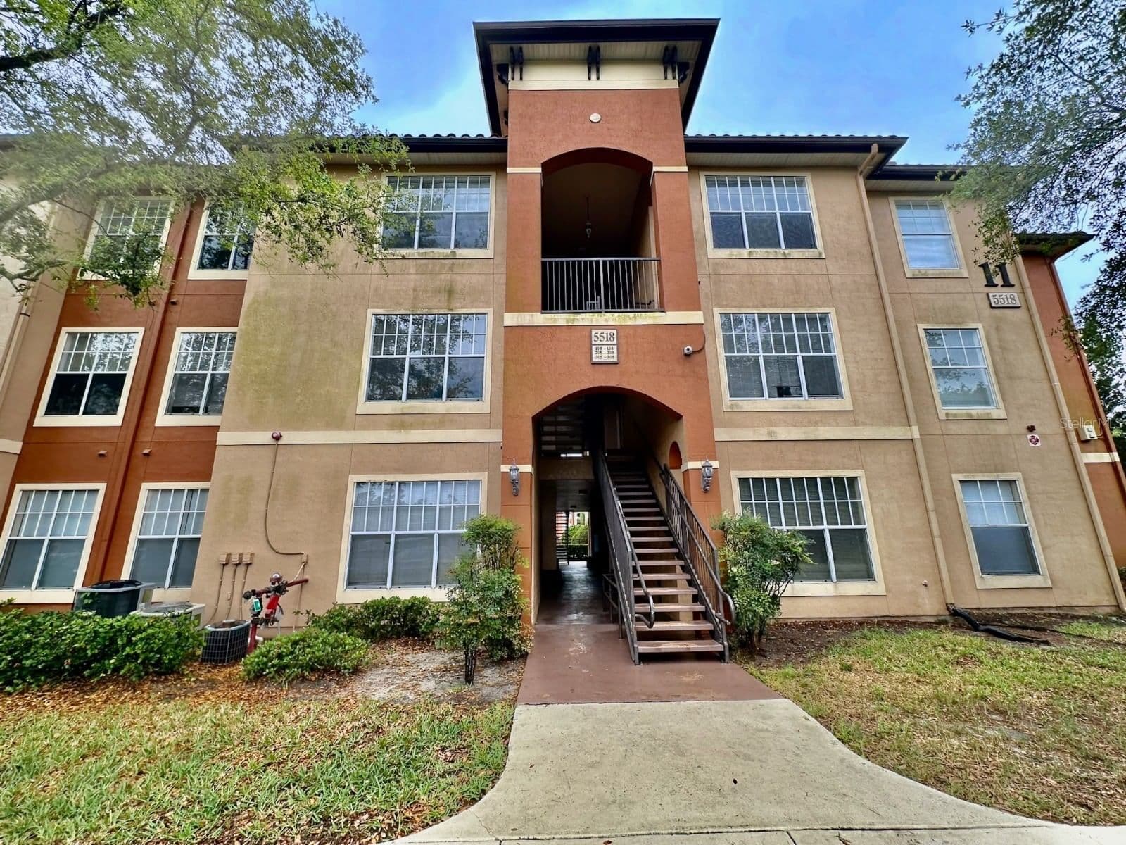 5518 METROWEST, Orlando, FL 32811