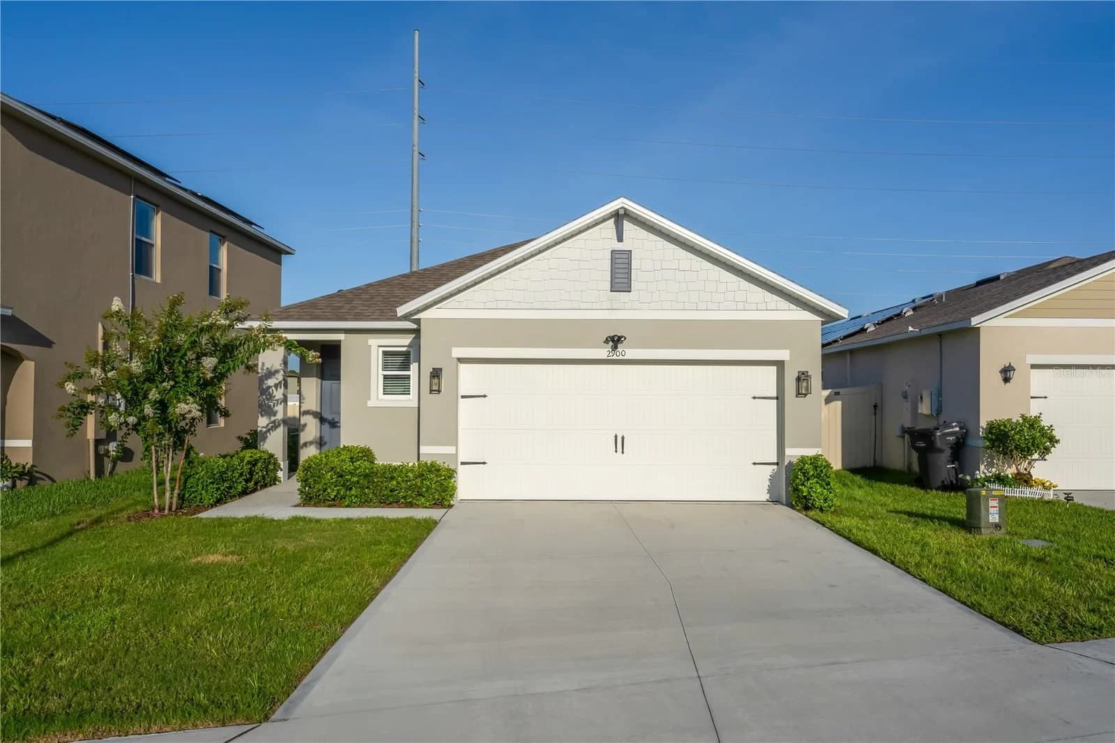 2900 WATERLILY WAY 2