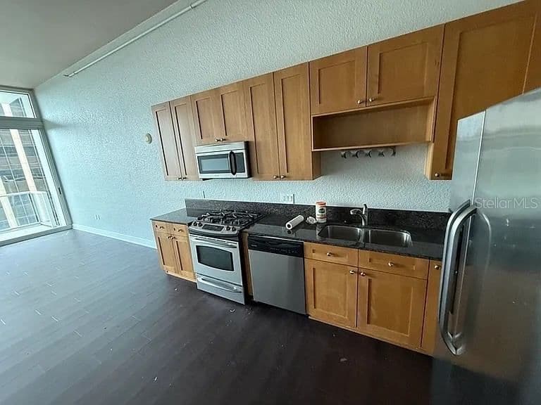 150 ROBINSON 5