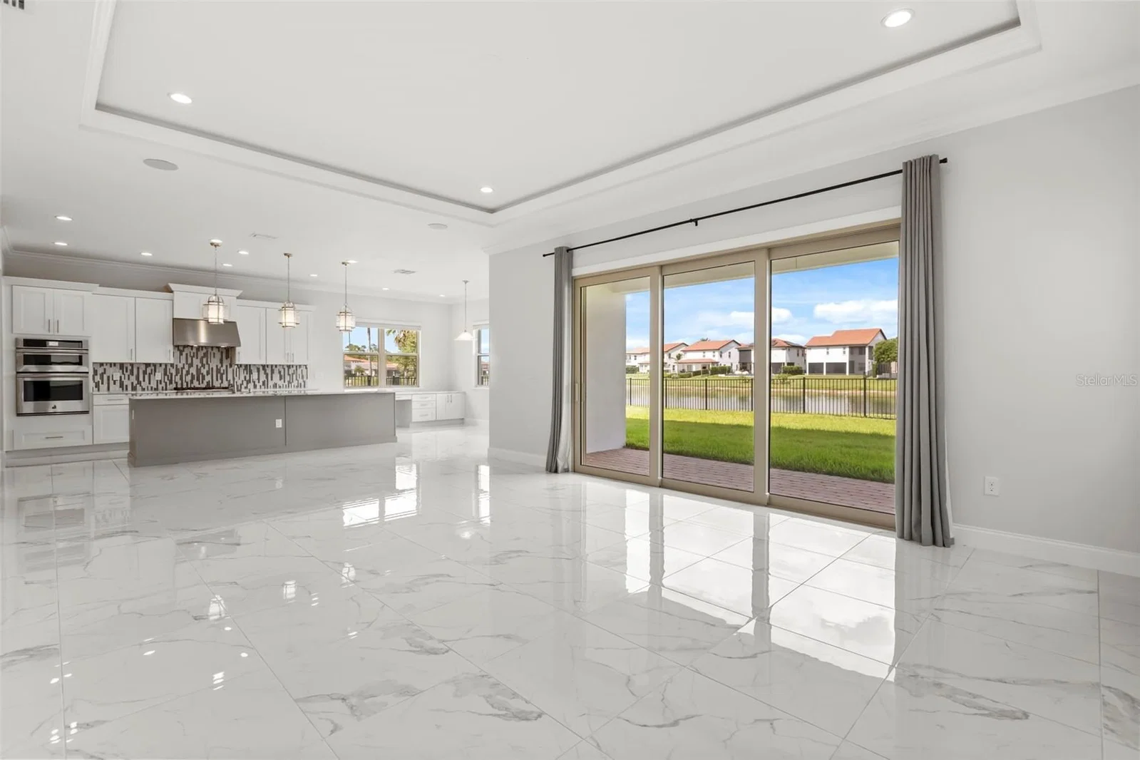 10511 ROYAL CYPRESS 5