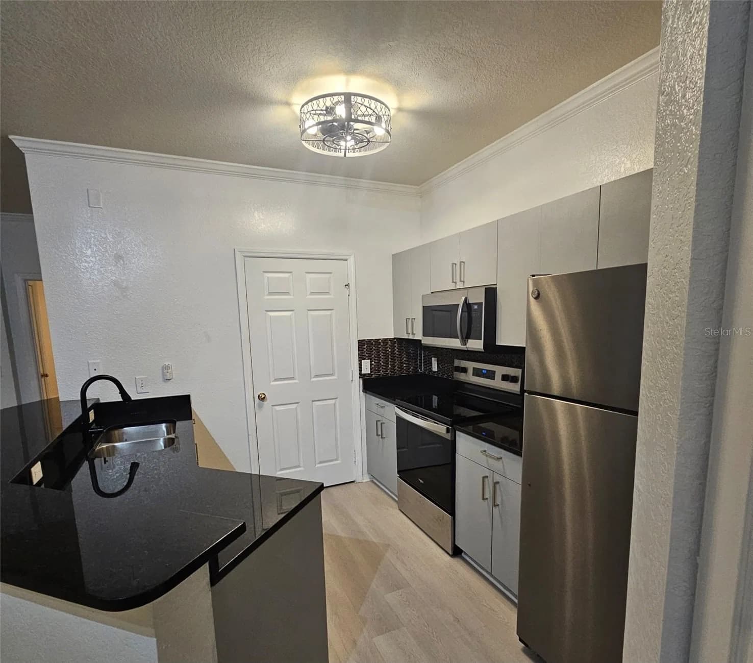 3621 CONROY, Orlando, FL 32839 3