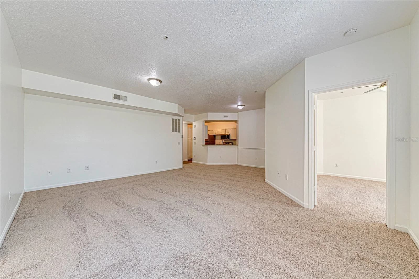 5500 METROWEST 5