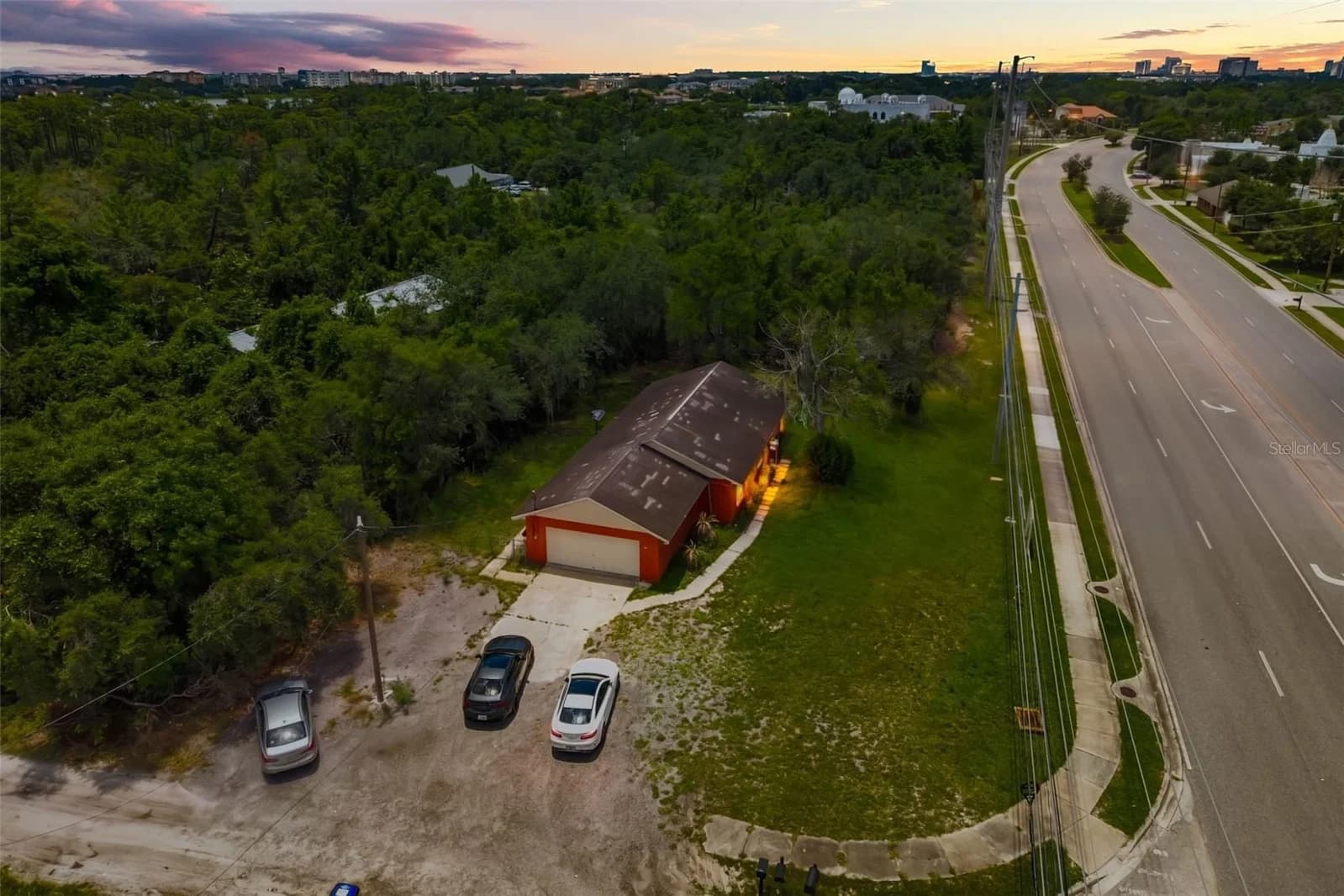 11253 APOPKA VINELAND, Orlando, FL 32836