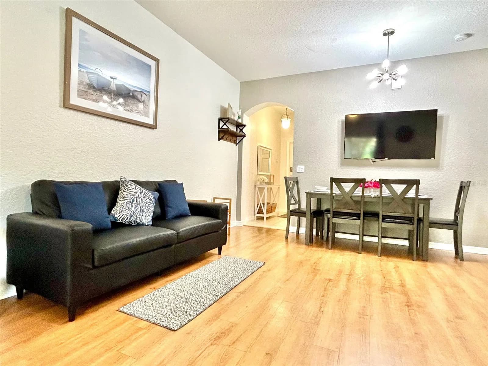 616 VERONA AVE 4