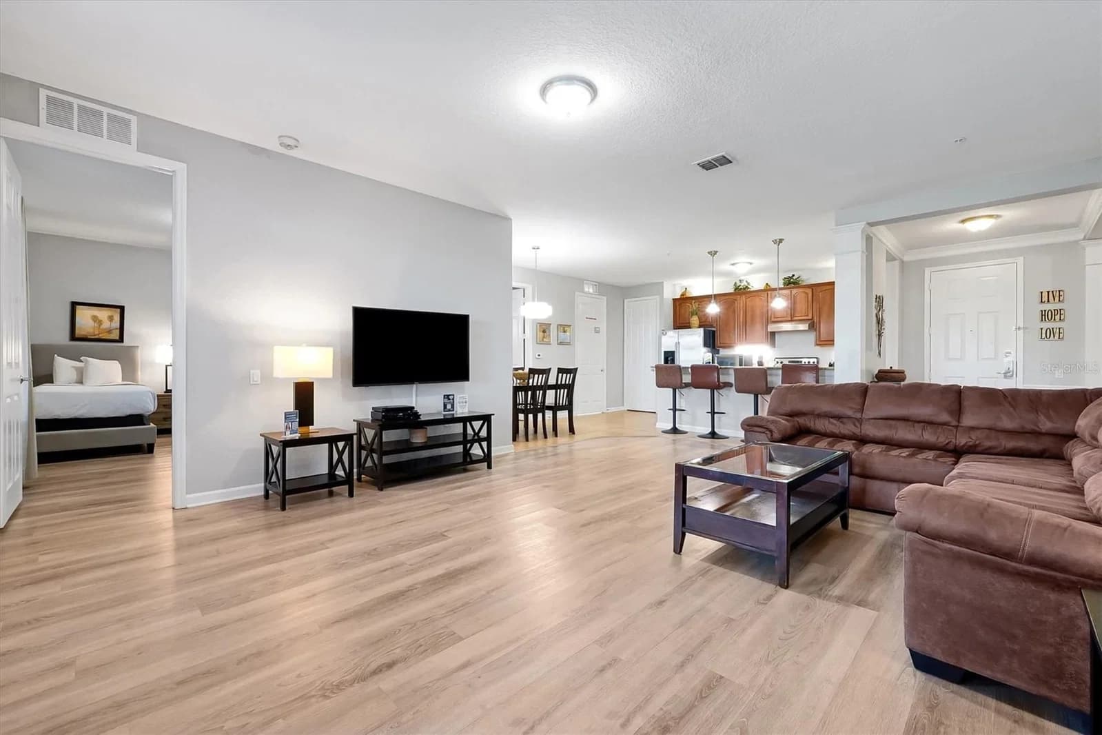 5048 SHOREWAY 5