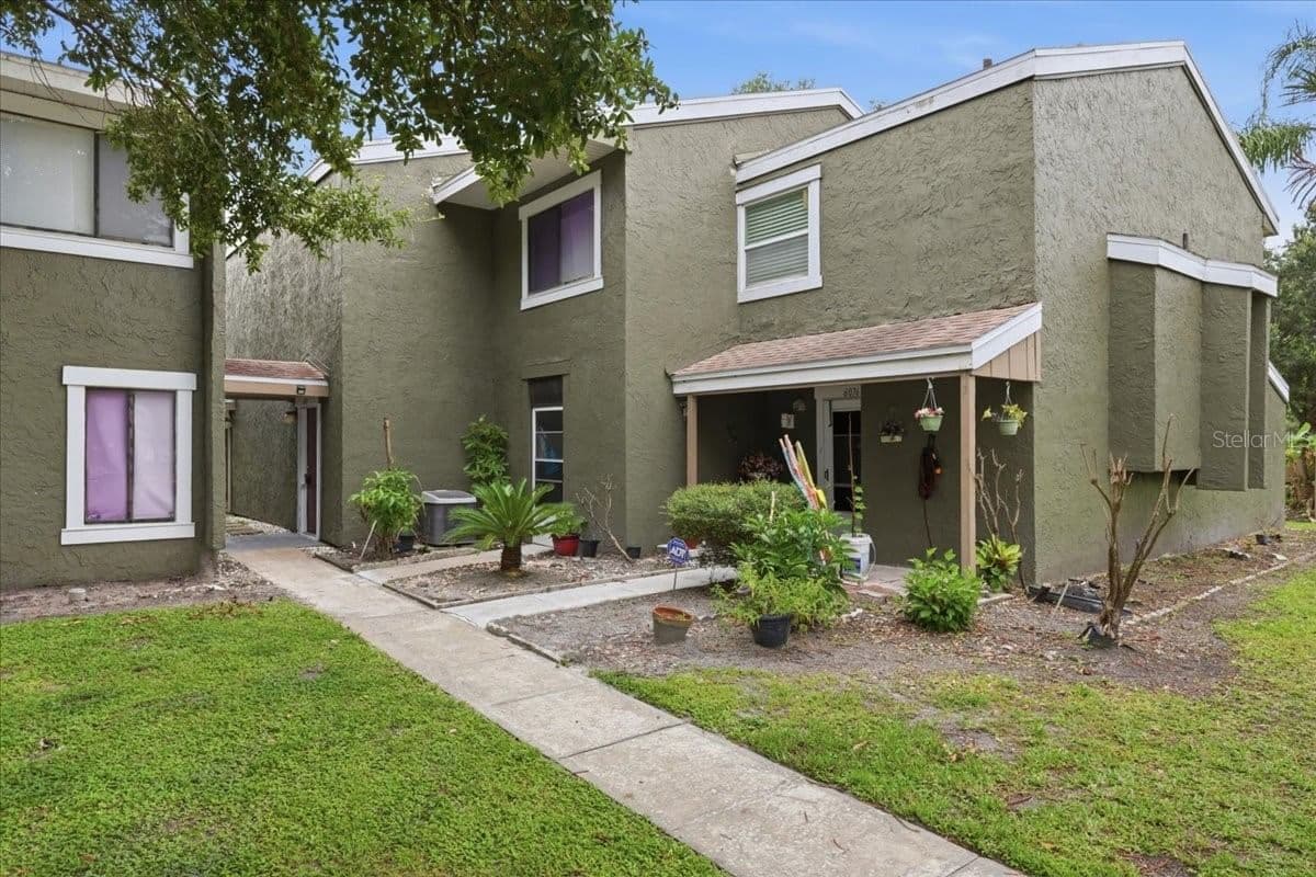 6074 PEREGRINE, Orlando, FL 32819