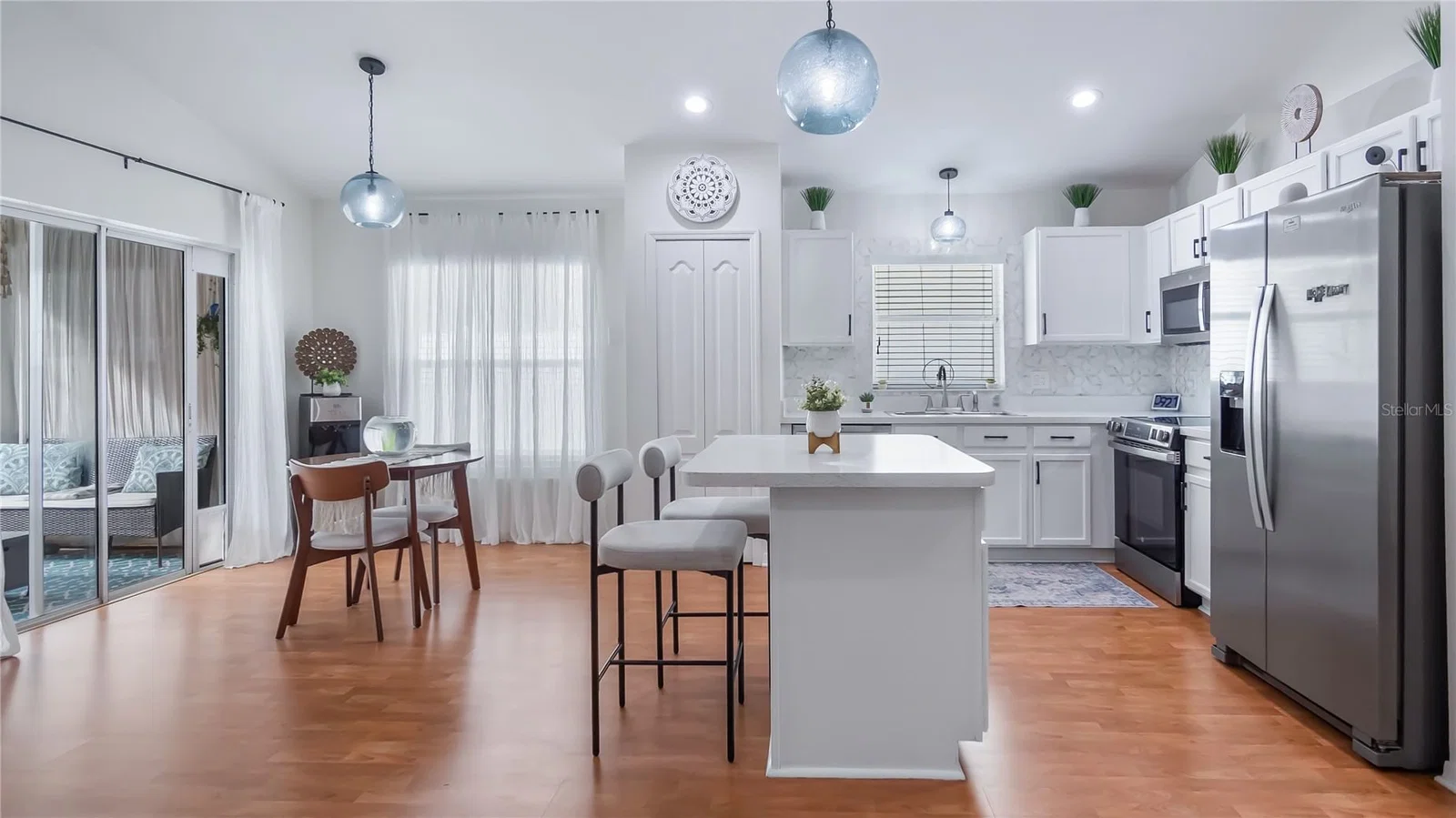 3931 ANDOVER CAY 3