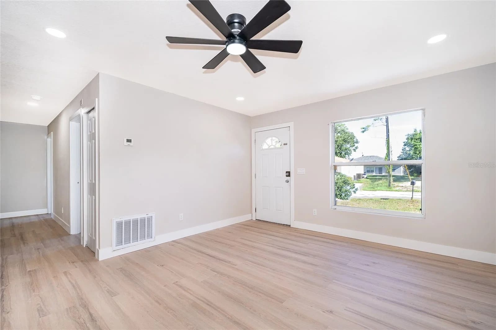 1033 EMBRUN 2