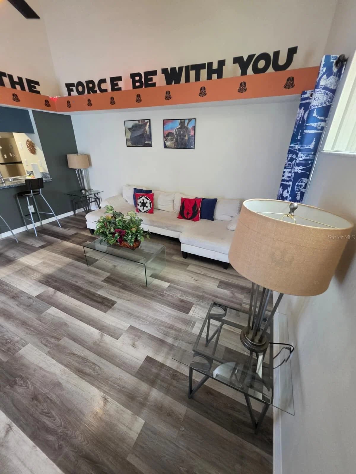 2751 POINCIANA 4