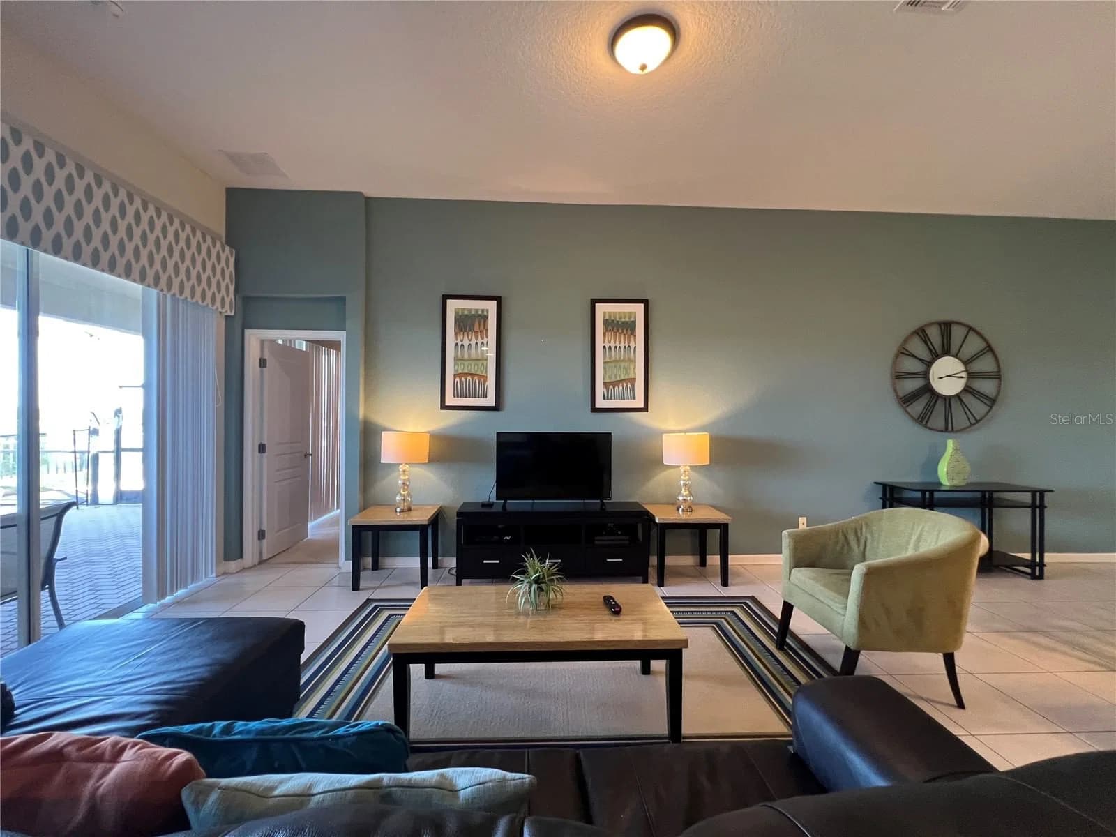 2568 ARCHFELD 2