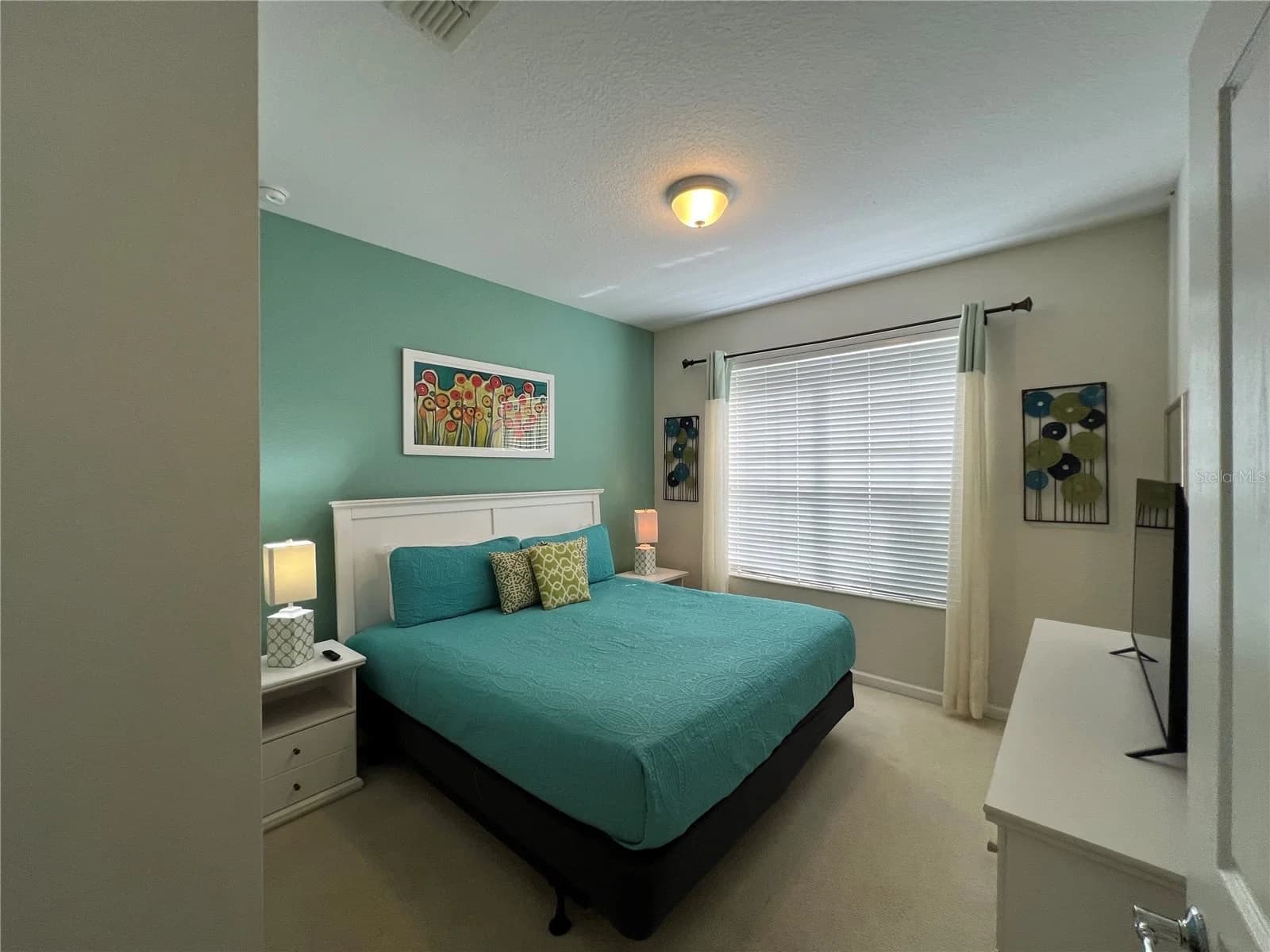 2568 ARCHFELD 4