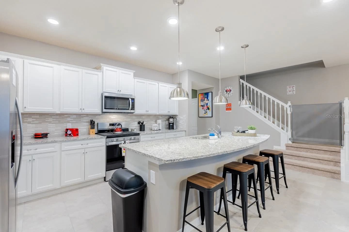 7581 OAK SPRING 4