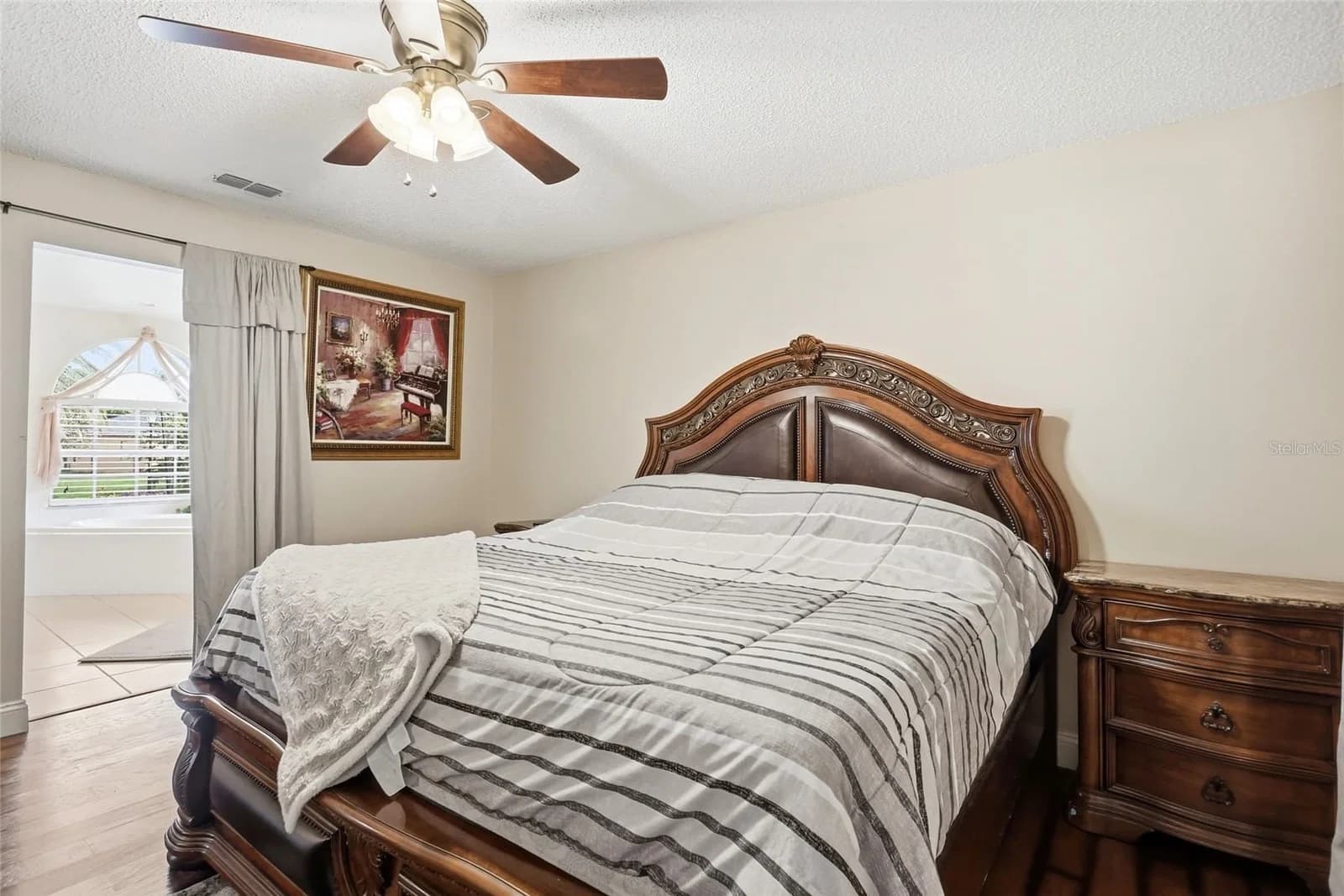 1331 COUNTRYRIDGE 5