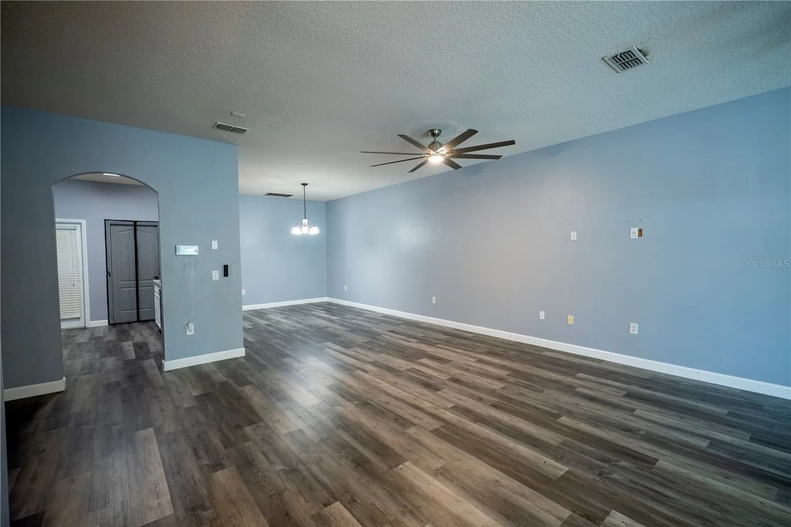 2431 GRASMERE VIEW 4
