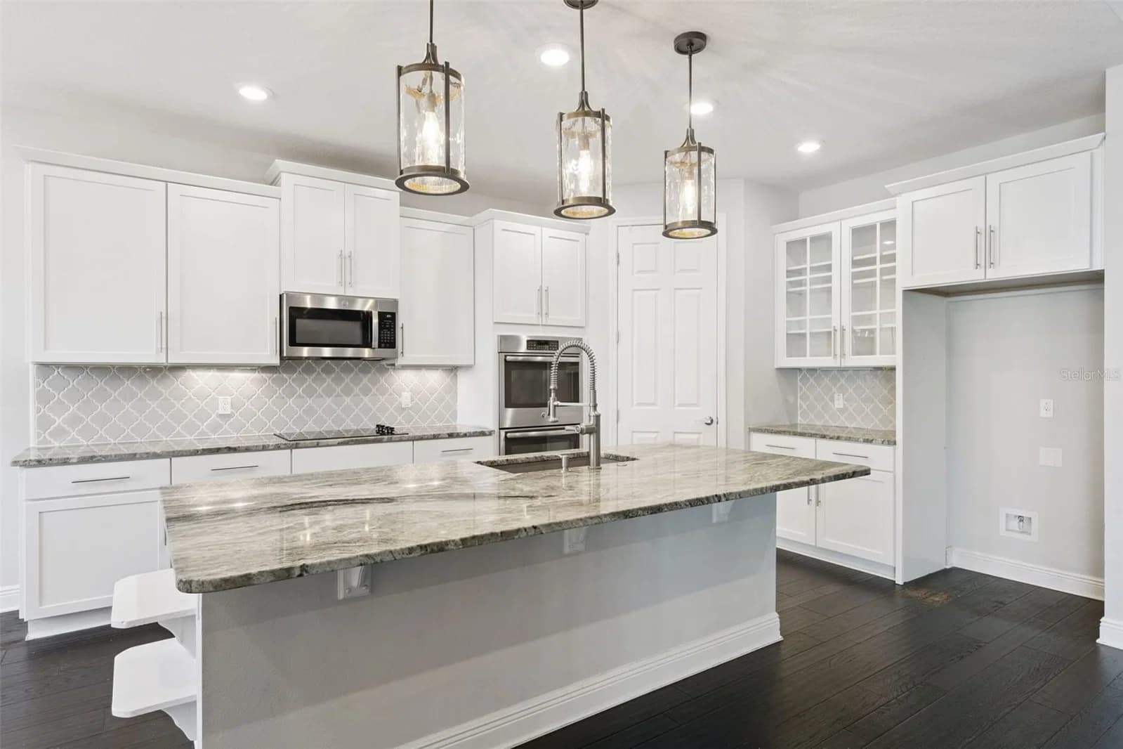 1511 GATEWAY 5