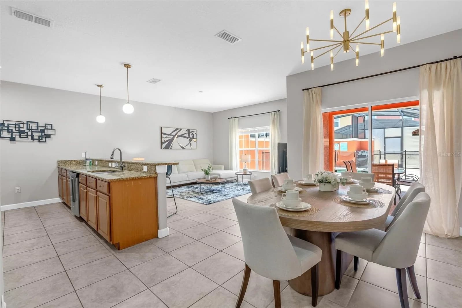 8956 CALIFORNIA PALM 5