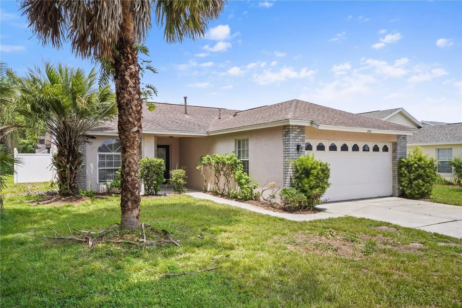 1512 OAK HILL 3