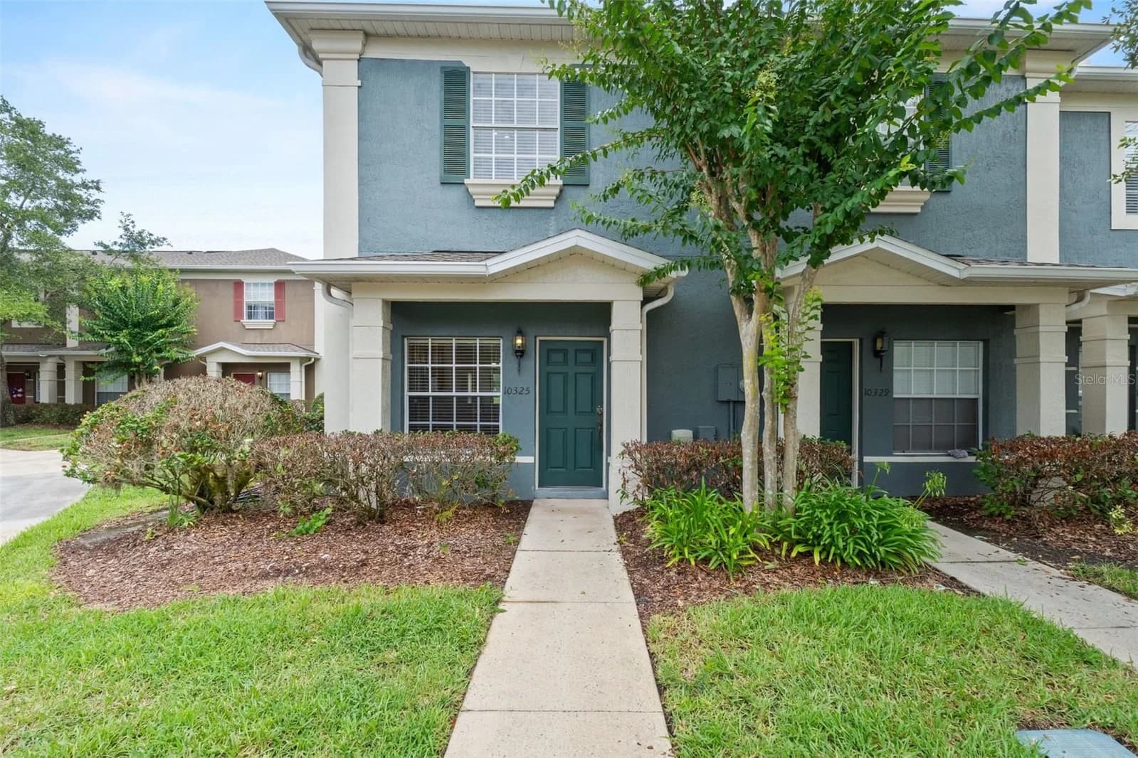 10325 MANDERLEY 3