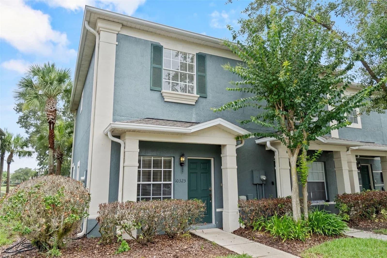 10325 MANDERLEY 2