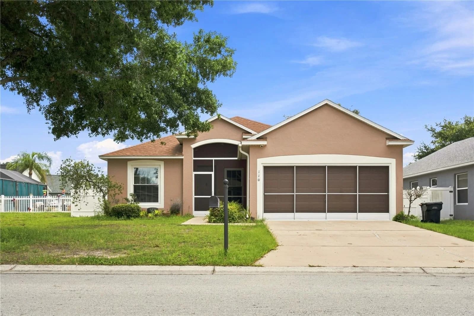 110 KNOLLWOOD 2