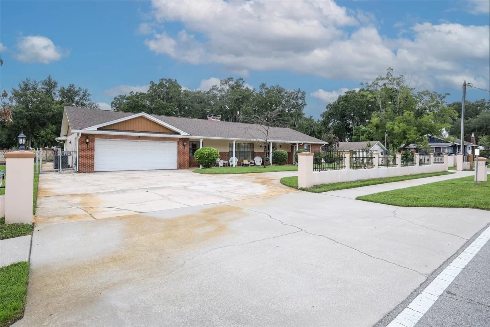 5520 ROCKWOOD 3