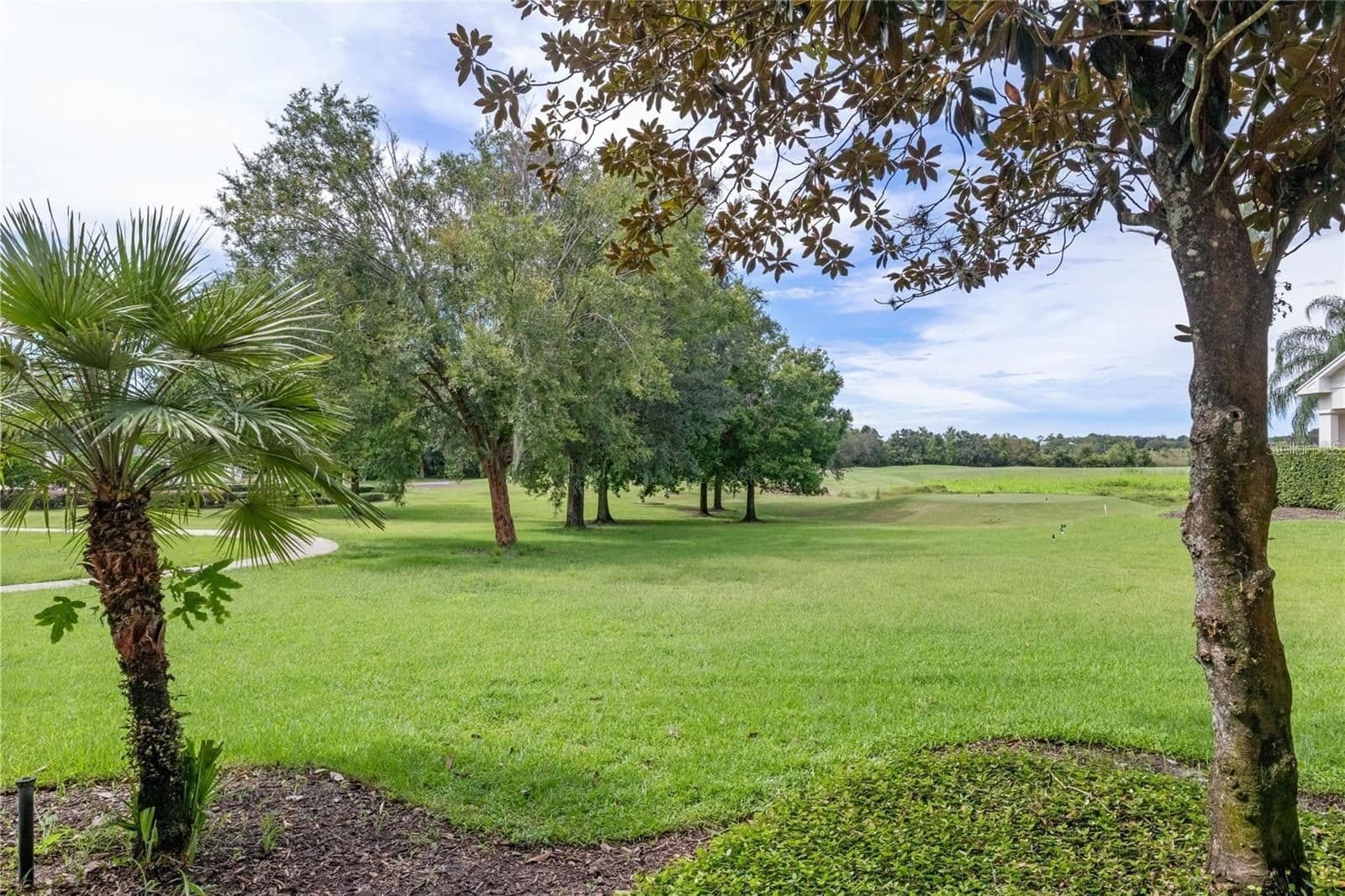 1598 HERITAGE CROSSING 5