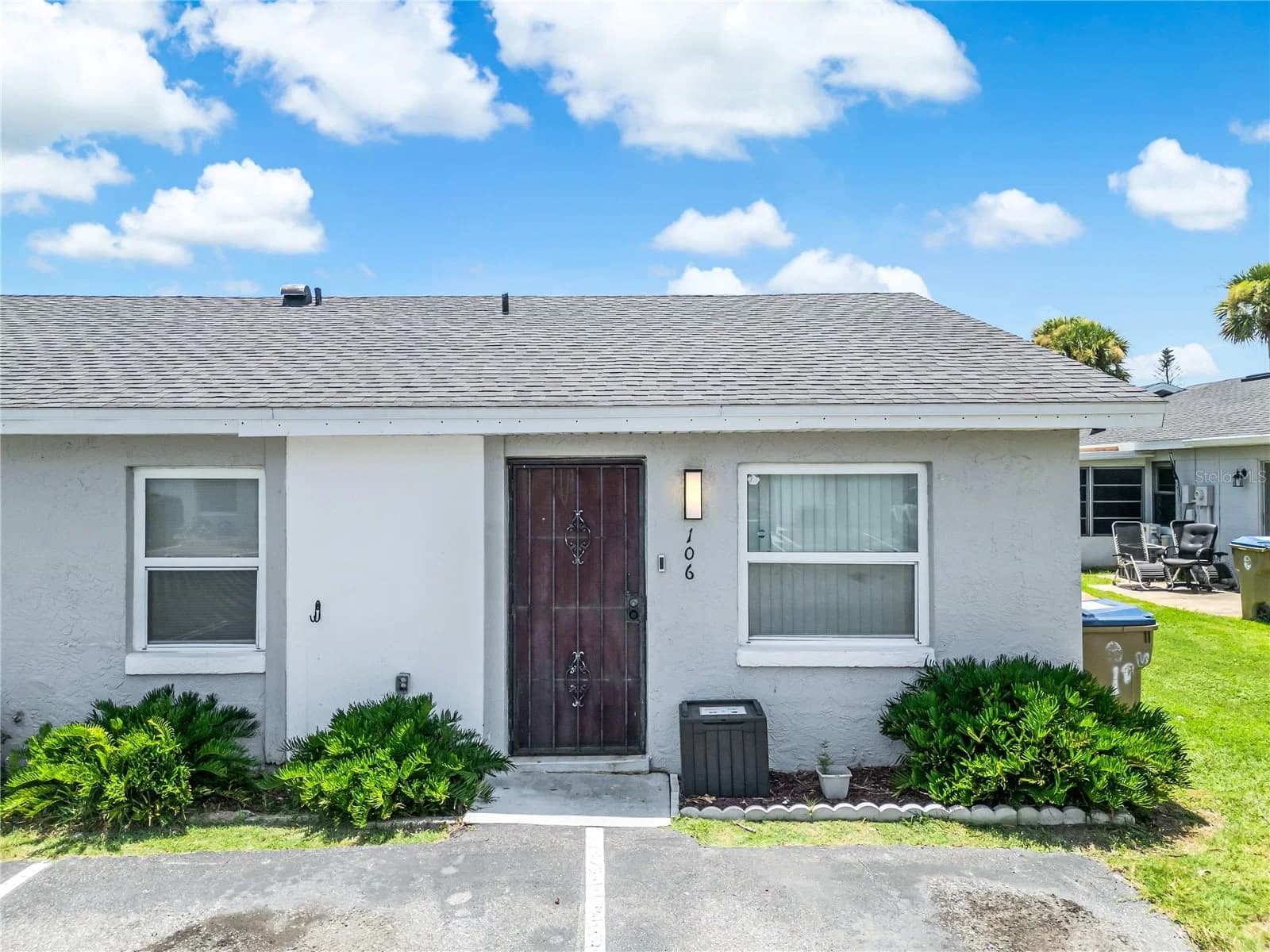 106 LAKE VILLA 3