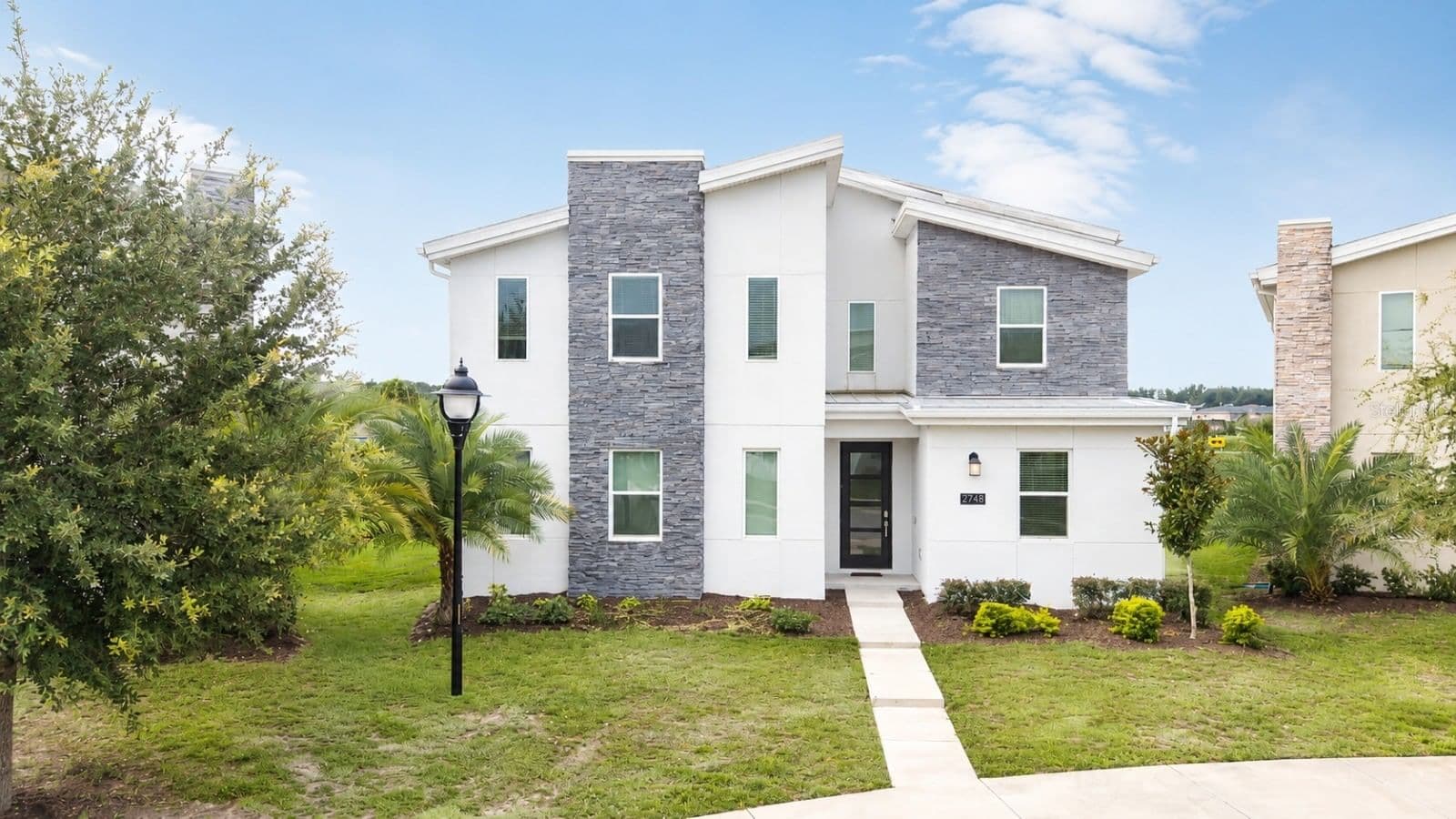2746 OXYMORON, Kissimmee, FL 34746