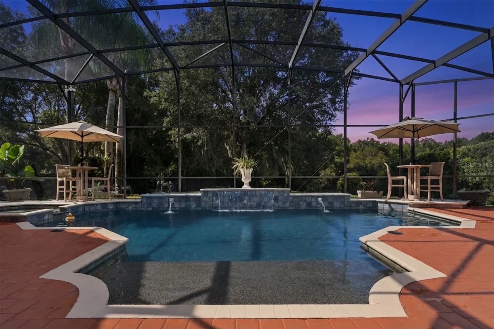 1516 SUNSET POINTE 4