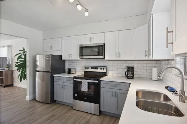 813 MAGNOLIA 3