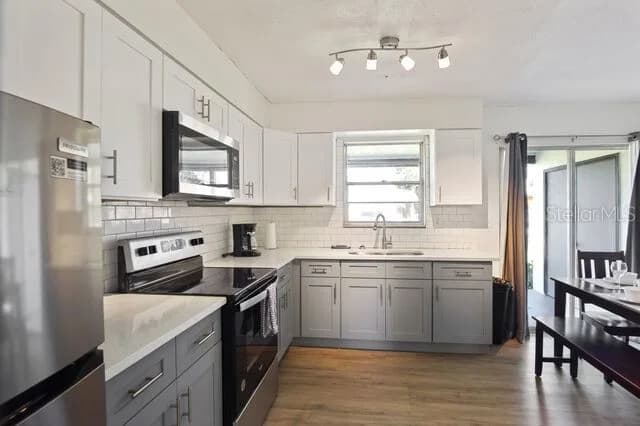 813 MAGNOLIA 4
