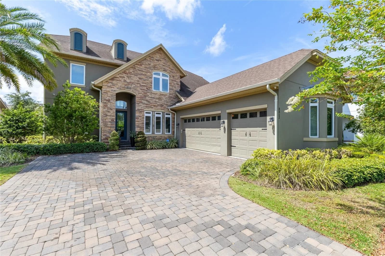 8802 FINSEN, Orlando, FL 32827