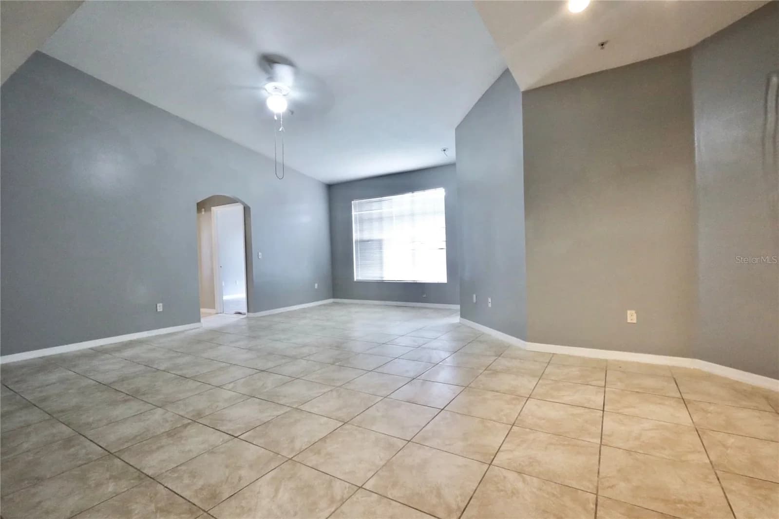 5578 METROWEST 3