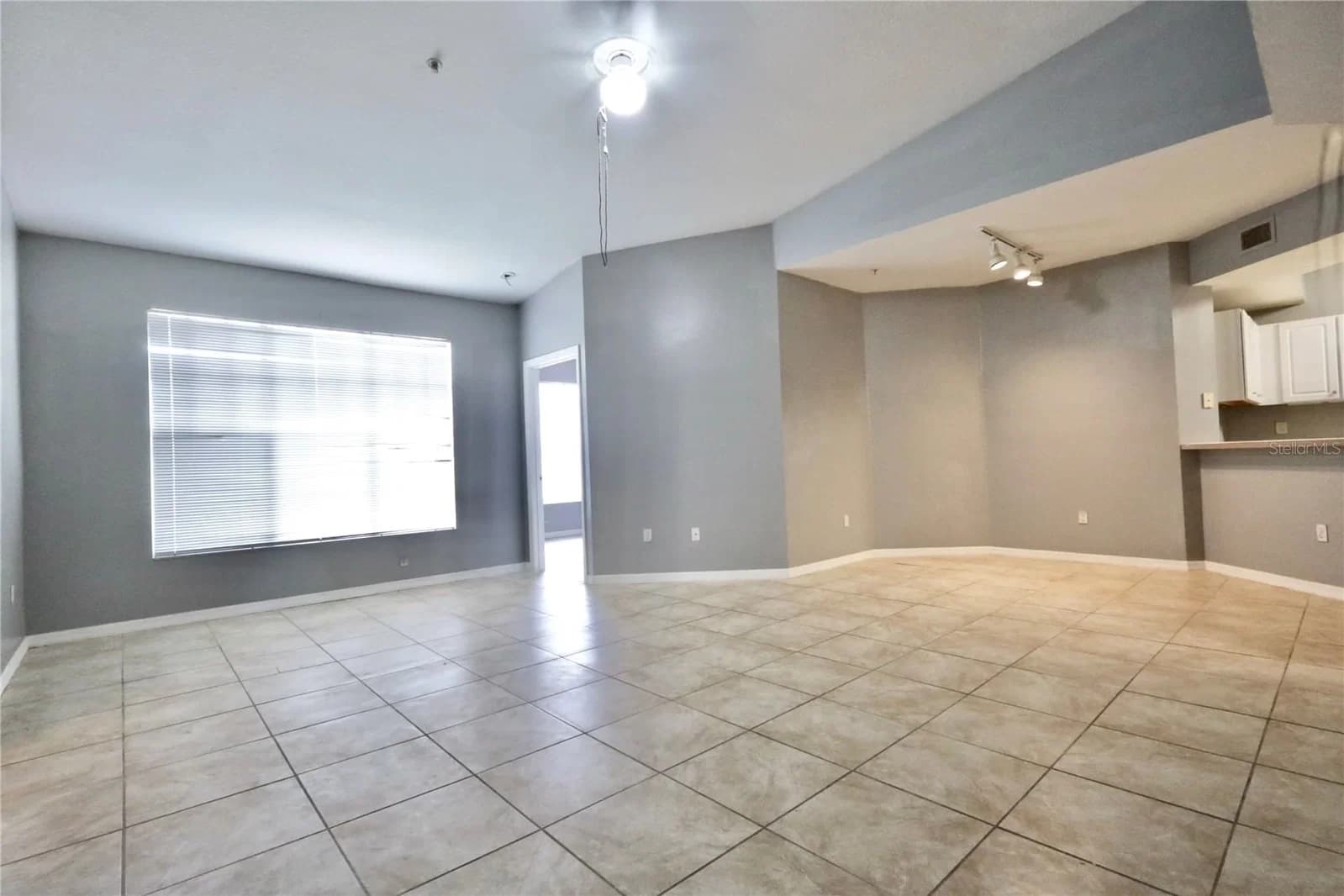 5578 METROWEST 5