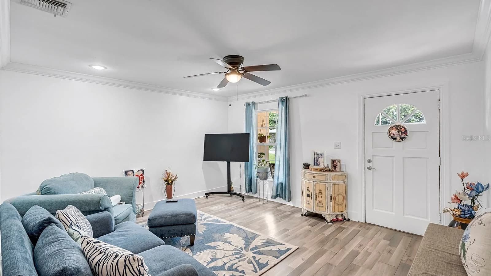 2906 FIELDCREST 3