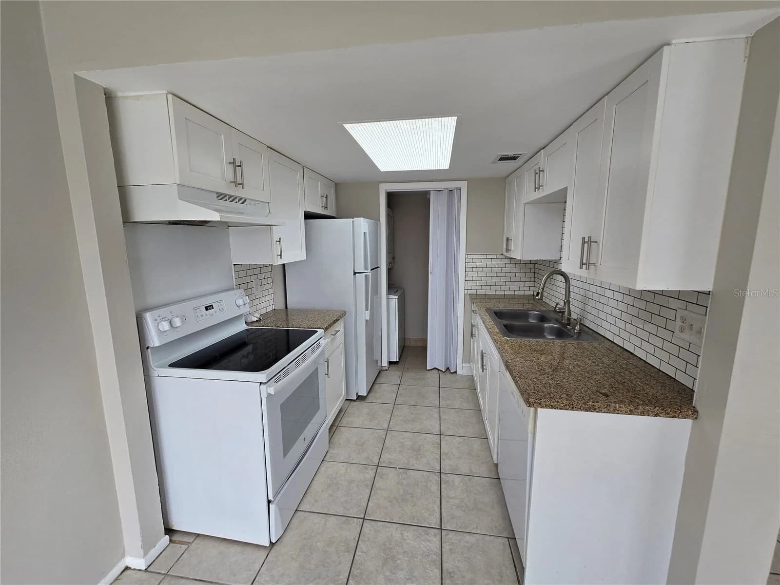 1810 CARALEE BLVD 5