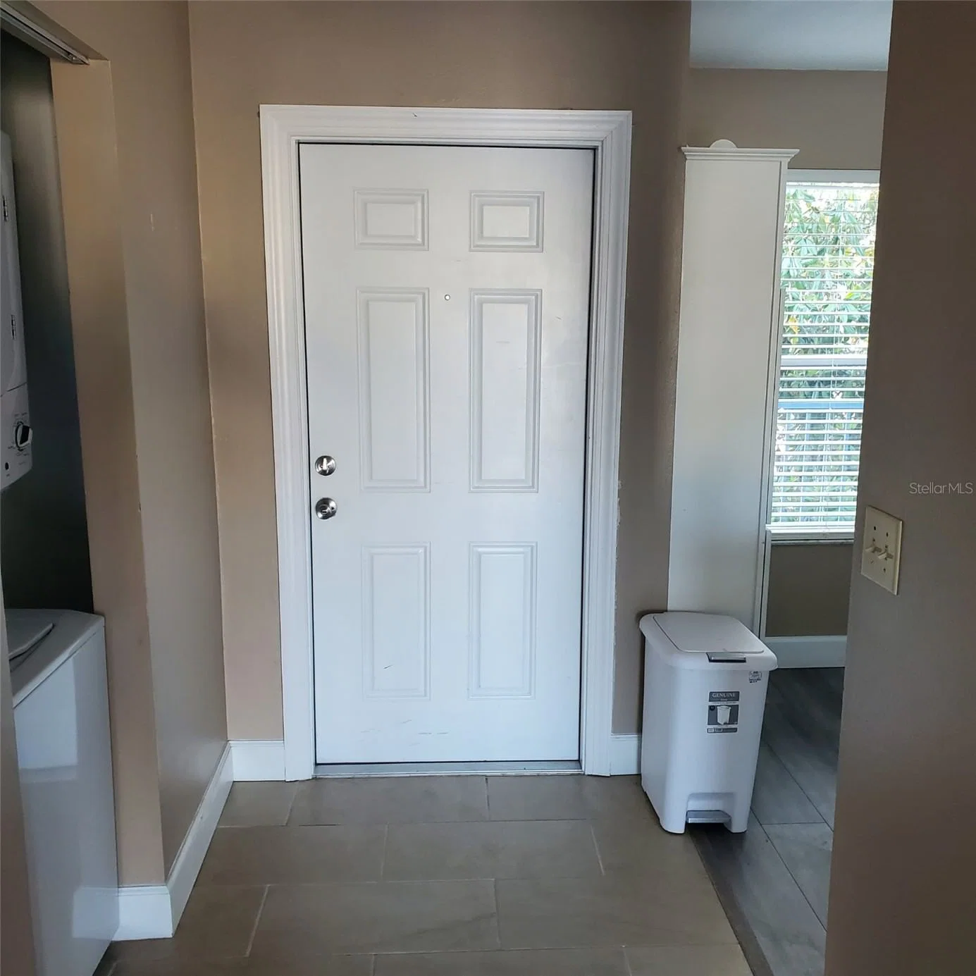 2504 WOODGATE 3