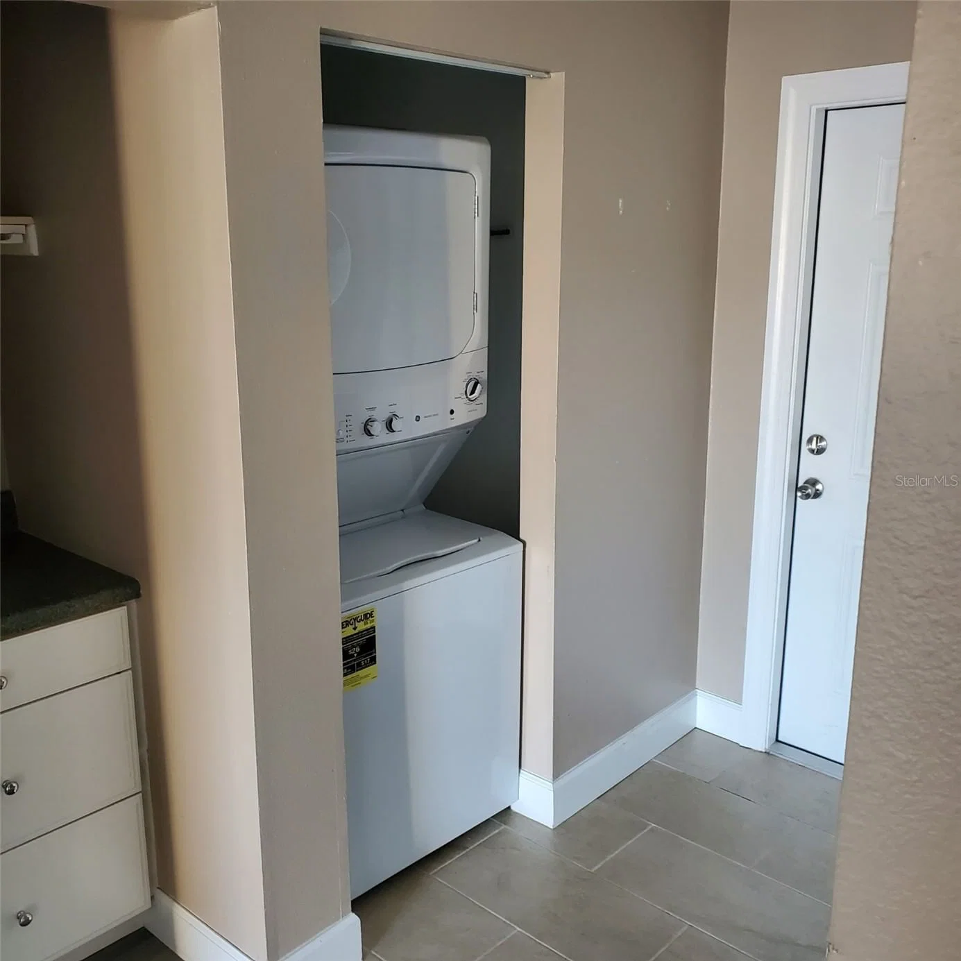 2504 WOODGATE 4