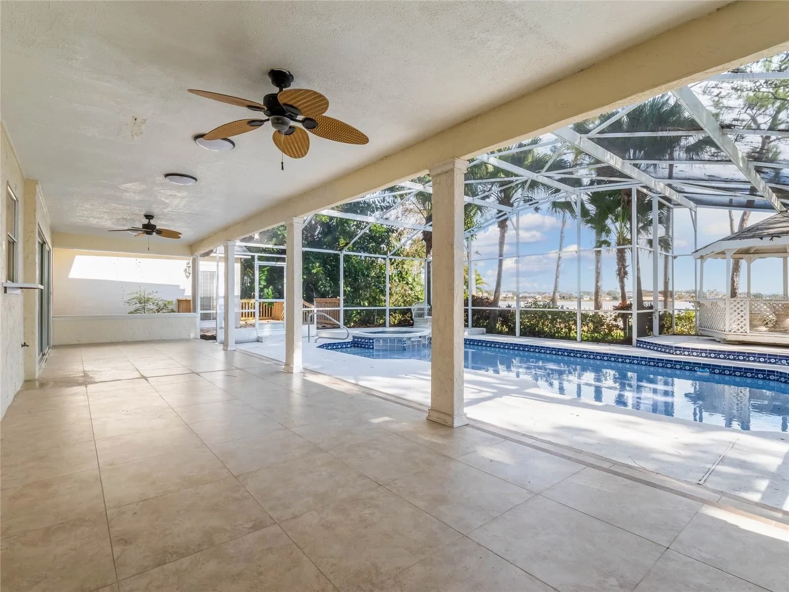9531 BAY VISTA ESTATES 3