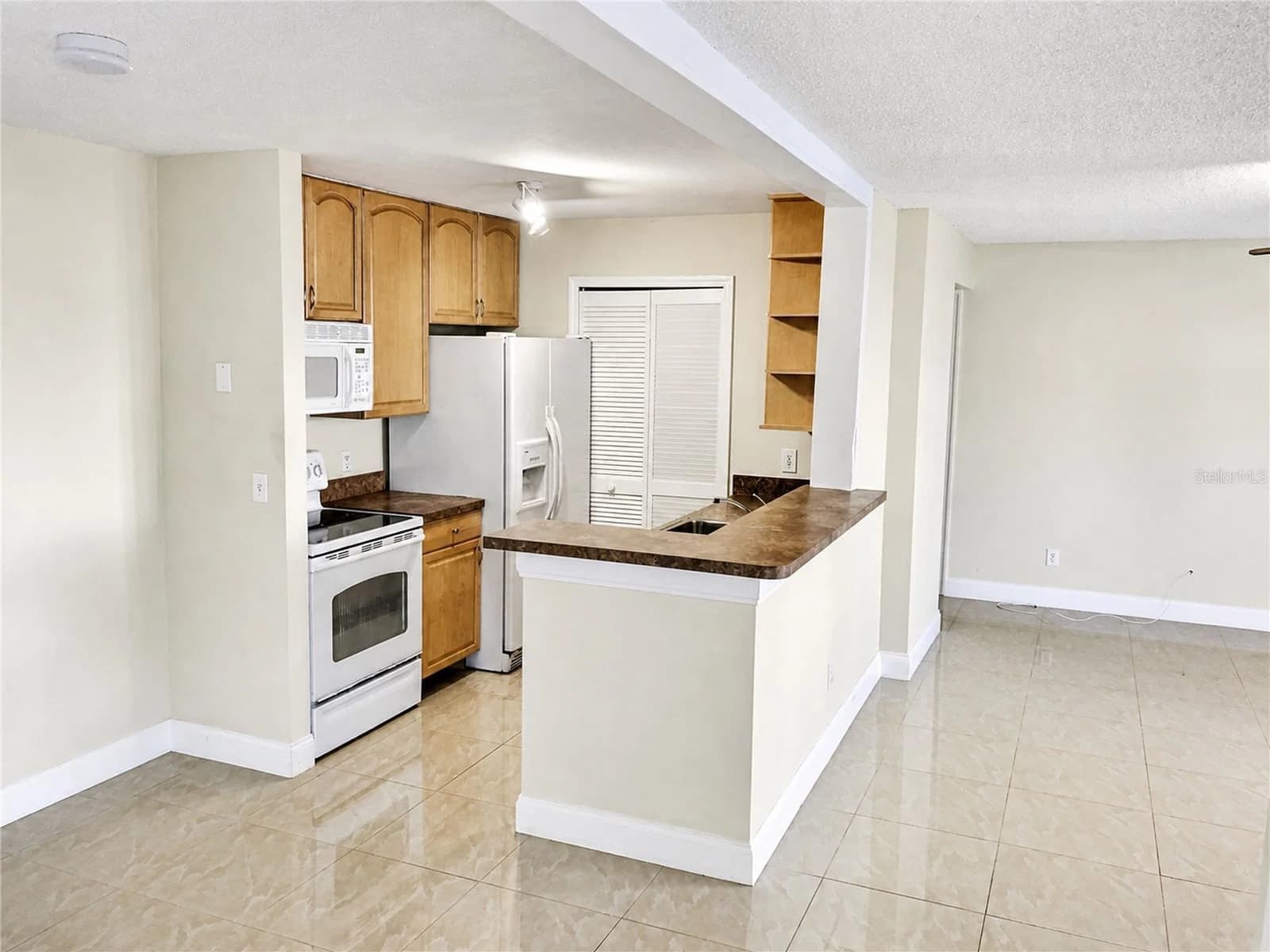 6112 WESTGATE 2