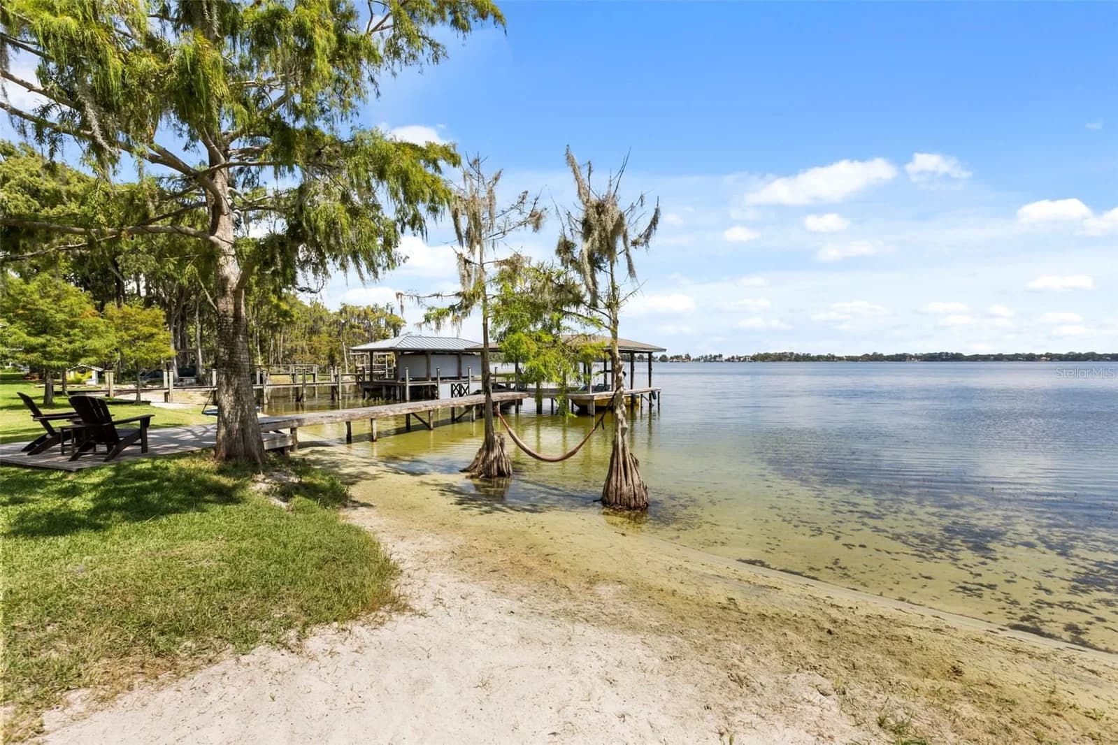 10430 LAKE COTTAGE 5
