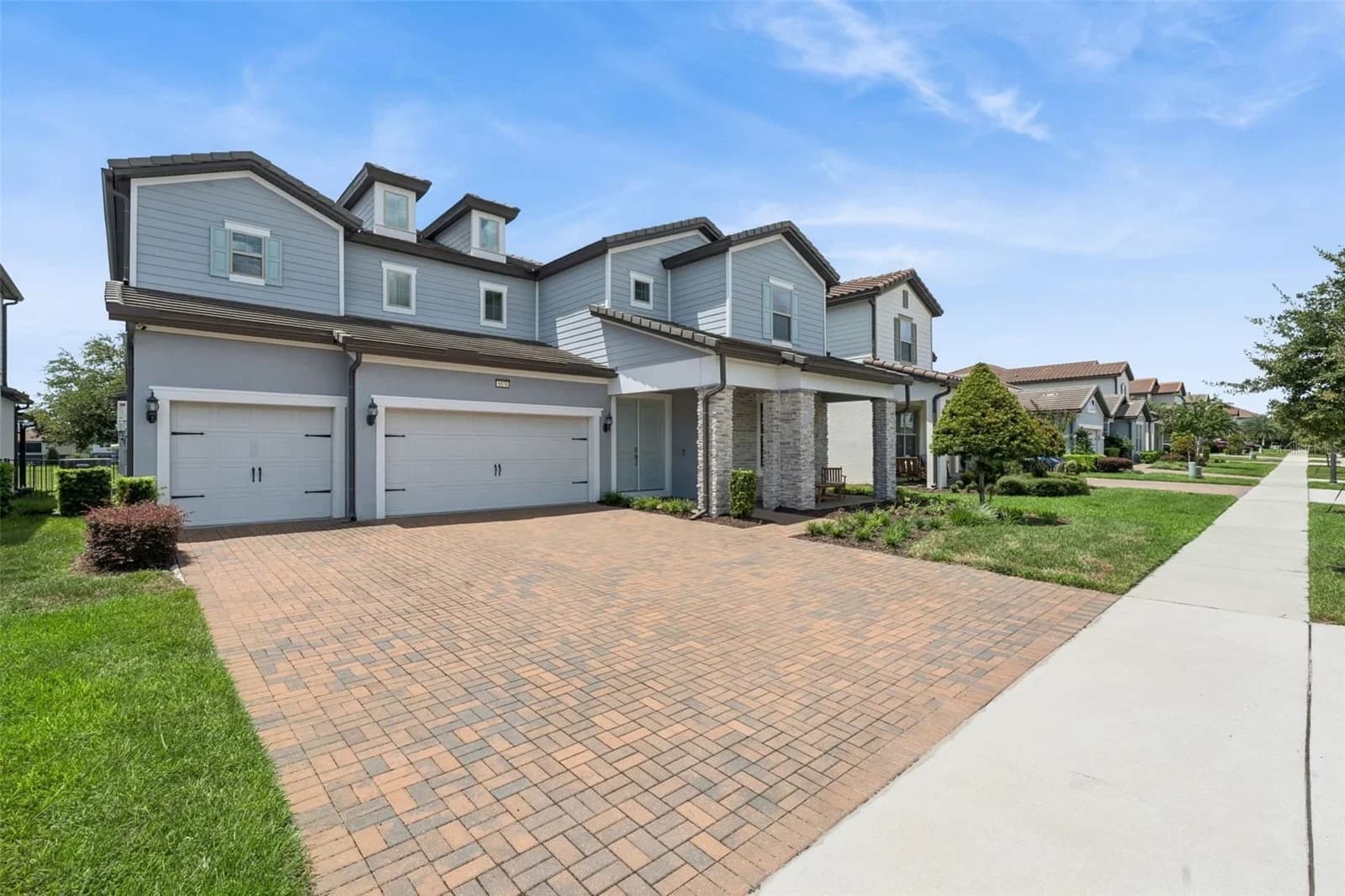 9070 WOODLAND FOREST 3