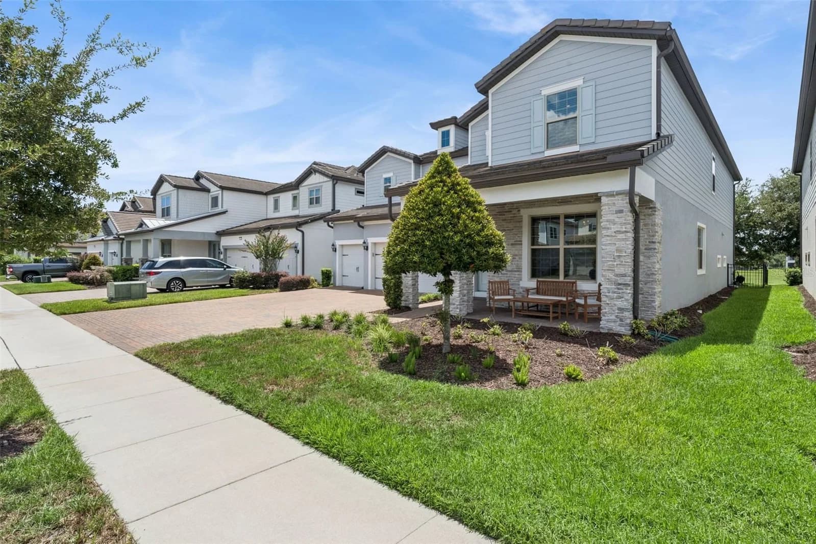 9070 WOODLAND FOREST 4