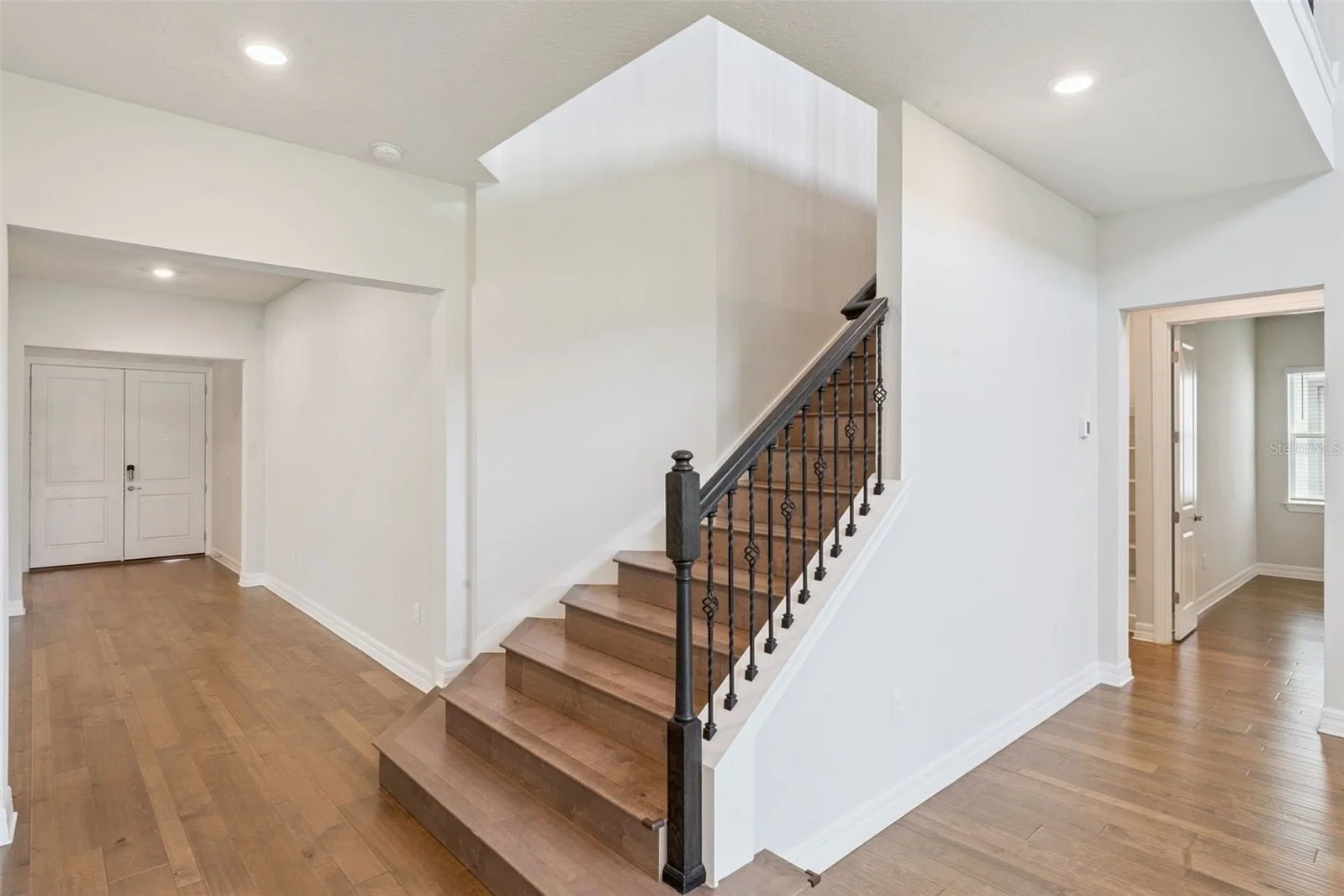 9070 WOODLAND FOREST 5