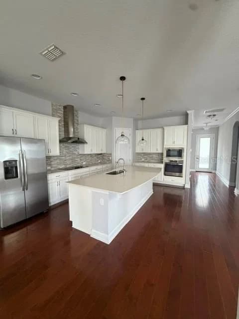 8001 NEMOURS 5