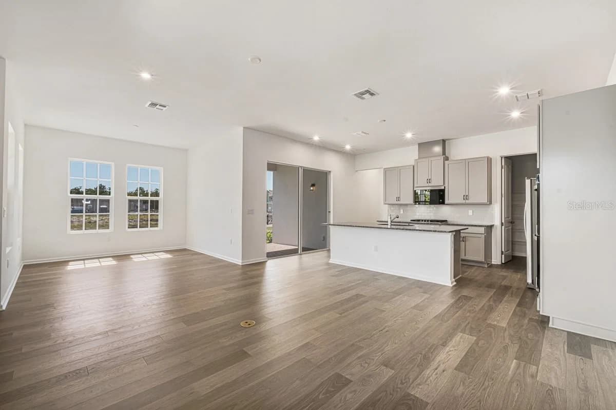 1833 HEADLAND 3